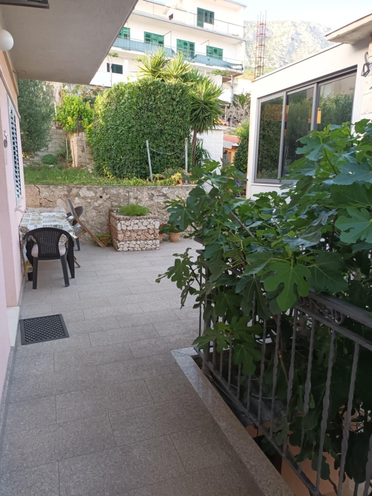 Cici Apartment Dugi Rat Exterior photo
